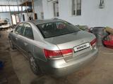 Hyundai Sonata 2006 годаүшін3 500 008 тг. в Бауыржана Момышулы – фото 2