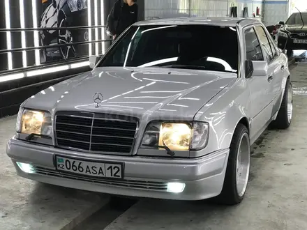 Обвес в сборе E500 на MERCEDES BENZ E-CLASS W124 за 330 000 тг. в Караганда – фото 3