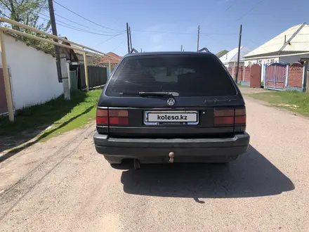 Volkswagen Passat 1993 года за 1 500 000 тг. в Тараз – фото 3