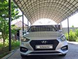 Hyundai Solaris 2017 года за 3 500 000 тг. в Шымкент – фото 4