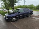 Volkswagen Vento 1995 года за 1 050 000 тг. в Темиртау – фото 2