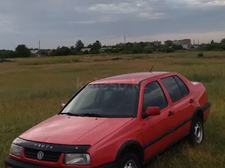 Volkswagen Vento 1993 года за 1 150 000 тг. в Караганда – фото 2