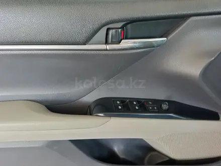 Toyota Camry 2020 года за 7 394 250 тг. в Шымкент – фото 15