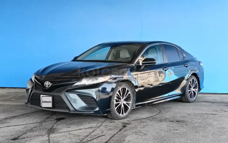 Toyota Camry 2020 года за 7 394 250 тг. в Шымкент