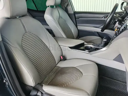 Toyota Camry 2020 года за 7 394 250 тг. в Шымкент – фото 9