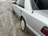 Mercedes-Benz E 280 1993 годаfor2 800 000 тг. в Жезказган – фото 4