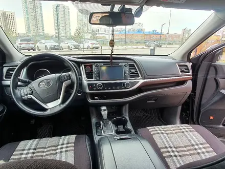Toyota Highlander 2015 года за 18 000 000 тг. в Алматы – фото 7