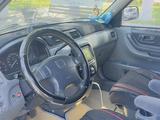 Honda CR-V 2000 года за 4 300 000 тг. в Шымкент – фото 2