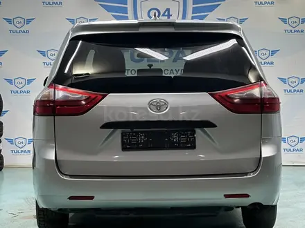 Toyota Sienna 2019 года за 15 800 000 тг. в Астана – фото 3