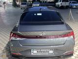Hyundai Elantra 2021 годаfor11 000 000 тг. в Шымкент – фото 3