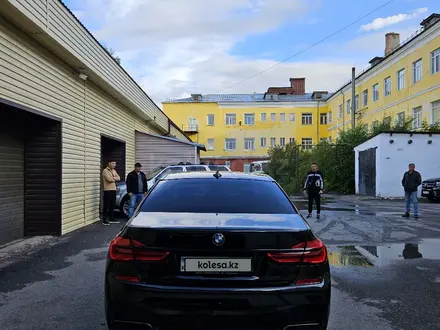 BMW 750 2016 года за 27 000 000 тг. в Алматы – фото 12