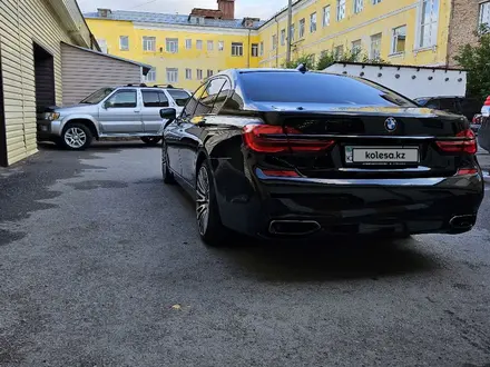 BMW 750 2016 года за 27 000 000 тг. в Алматы – фото 9