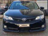 Toyota Camry 2014 годаfor6 700 000 тг. в Актобе – фото 4