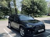 Toyota RAV4 2020 годаfor18 000 000 тг. в Алматы
