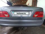 Mercedes-Benz E 230 1996 года за 2 900 000 тг. в Алматы – фото 4