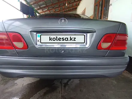 Mercedes-Benz E 230 1996 года за 2 900 000 тг. в Алматы – фото 4