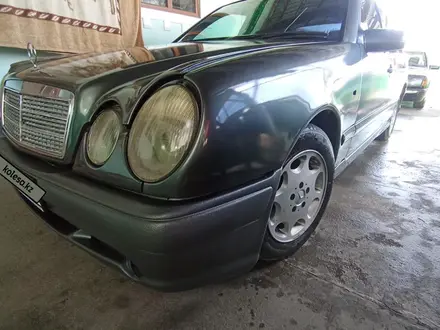 Mercedes-Benz E 230 1996 года за 2 900 000 тг. в Алматы – фото 3
