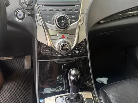 Hyundai Grandeur 2011 года за 7 000 000 тг. в Алматы – фото 16