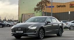 Hyundai Sonata 2022 года за 13 500 000 тг. в Алматы