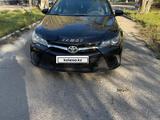 Toyota Camry 2015 года за 7 500 000 тг. в Семей