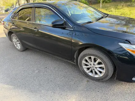 Toyota Camry 2015 года за 7 500 000 тг. в Семей – фото 2