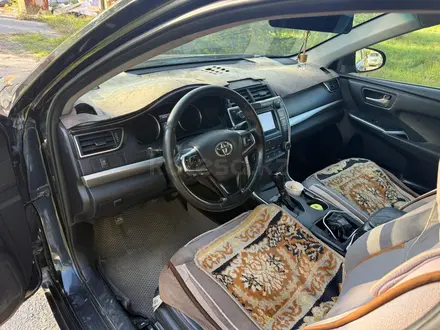 Toyota Camry 2015 года за 7 500 000 тг. в Семей – фото 8