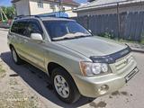 Toyota Highlander 2001 года за 6 800 000 тг. в Алматы
