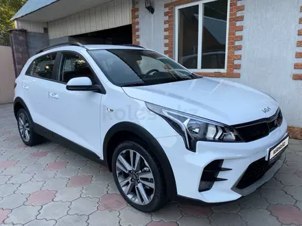 Kia Rio X-Line 2022 года за 11 000 000 тг. в Алматы