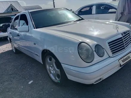 Mercedes-Benz E 320 1998 года за 5 200 000 тг. в Алматы – фото 3