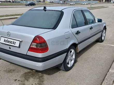 Mercedes-Benz C 180 1996 года за 1 800 000 тг. в Астана – фото 7