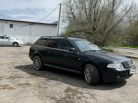 Audi A4 2001 года за 1 800 000 тг. в Алматы – фото 3