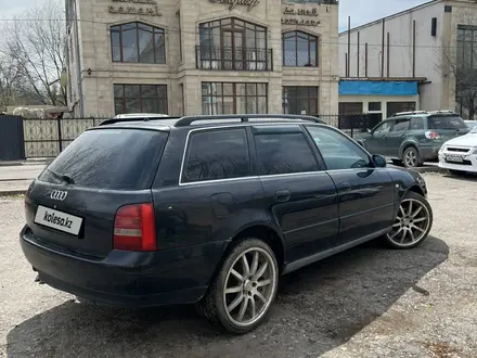 Audi A4 2001 года за 1 800 000 тг. в Алматы – фото 4