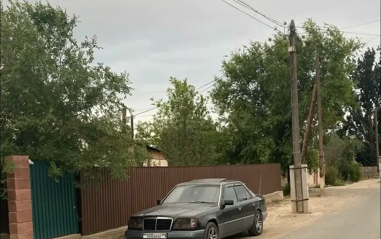 Mercedes-Benz E 220 1993 года за 1 100 000 тг. в Жаркент