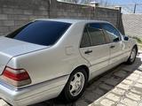 Mercedes-Benz S 320 1996 года за 4 000 000 тг. в Тараз – фото 2