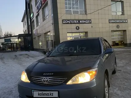 Toyota Camry 2003 года за 5 500 000 тг. в Актобе – фото 9