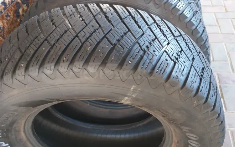 285.65.R17-комплект Goodyear Ultra Grip Ice Arctic за 200 000 тг. в Алматы