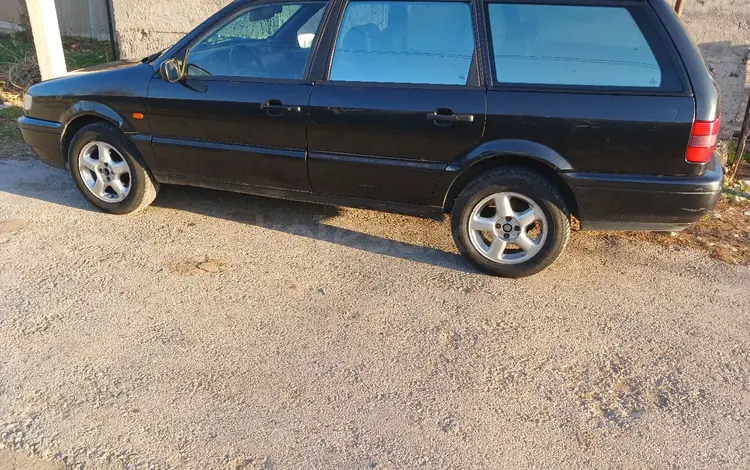 Volkswagen Passat 1994 года за 1 800 000 тг. в Шымкент