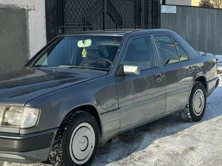 Mercedes-Benz E 200 1991 года за 1 550 000 тг. в Алматы – фото 11