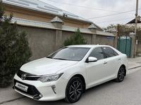 Toyota Camry 2018 года за 13 600 000 тг. в Шымкент