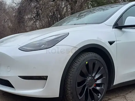 Tesla Model Y 2022 года за 22 500 000 тг. в Алматы – фото 8