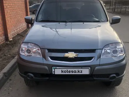 Chevrolet Niva 2015 года за 4 200 000 тг. в Павлодар – фото 2