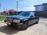 Mercedes-Benz E 220 1993 года за 1 330 000 тг. в Шымкент