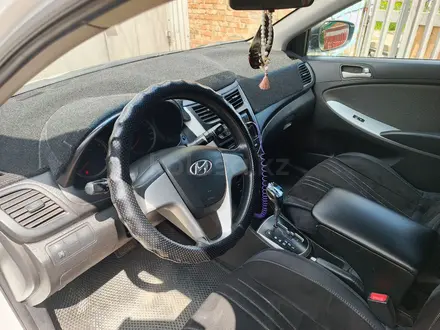Hyundai Accent 2014 года за 5 200 000 тг. в Усть-Каменогорск – фото 11