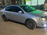 Volkswagen Passat 2008 годаfor2 150 000 тг. в Уральск – фото 4