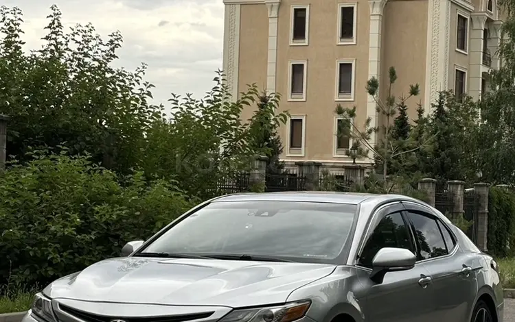 Toyota Camry 2019 года за 13 500 000 тг. в Алматы