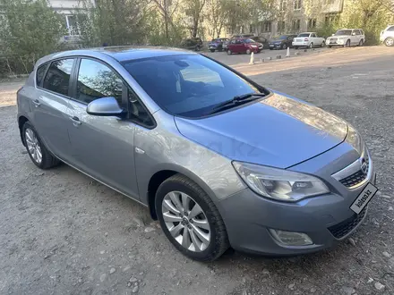 Opel Astra 2011 года за 4 000 000 тг. в Усть-Каменогорск – фото 3