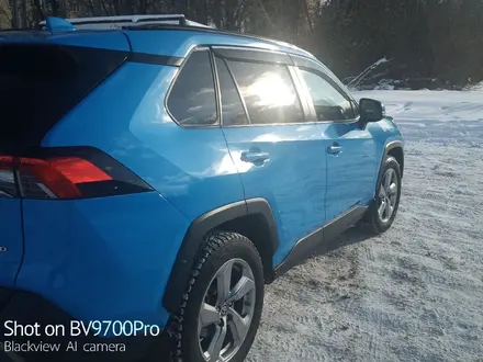 Toyota RAV4 2020 года за 14 990 000 тг. в Усть-Каменогорск – фото 5