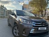 Toyota Highlander 2014 годаfor14 000 000 тг. в Шымкент