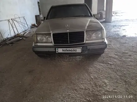 Mercedes-Benz E 230 1989 года за 950 000 тг. в Алматы – фото 2