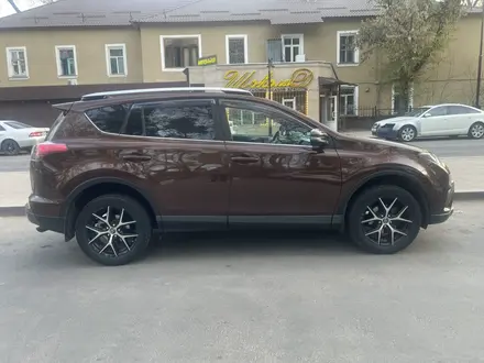 Toyota RAV4 2018 года за 11 500 000 тг. в Алматы – фото 5